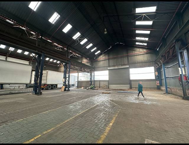 14,150M² WAREHOUSE TO LET IN TUNNEY